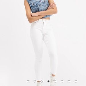 Levi’s White Skinny Jeans